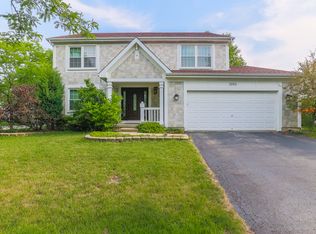 3285 Stratton Ln, Aurora, IL 60502