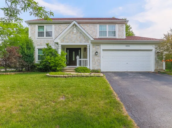3285 Stratton Ln, Aurora, IL 60502