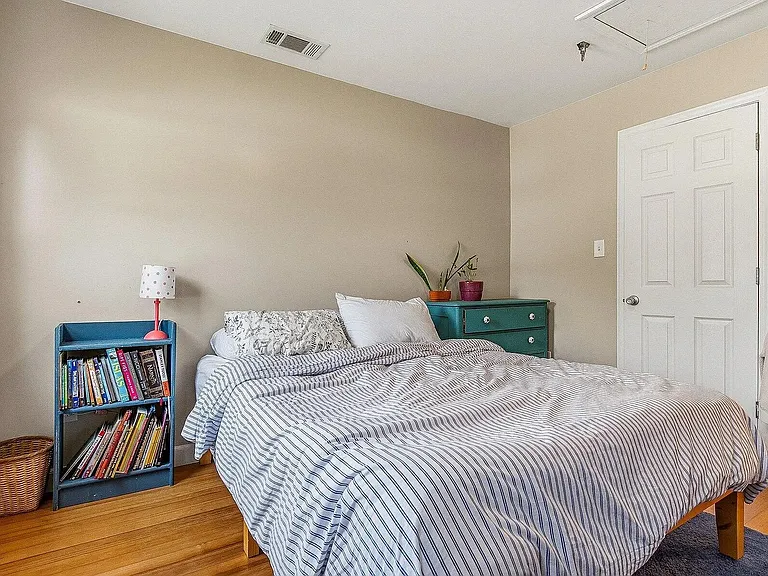 10 Dismukes St — Photo 12