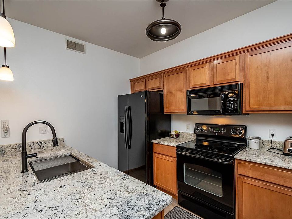 280 Sadler Ln, North Liberty, IA 52317 Zillow