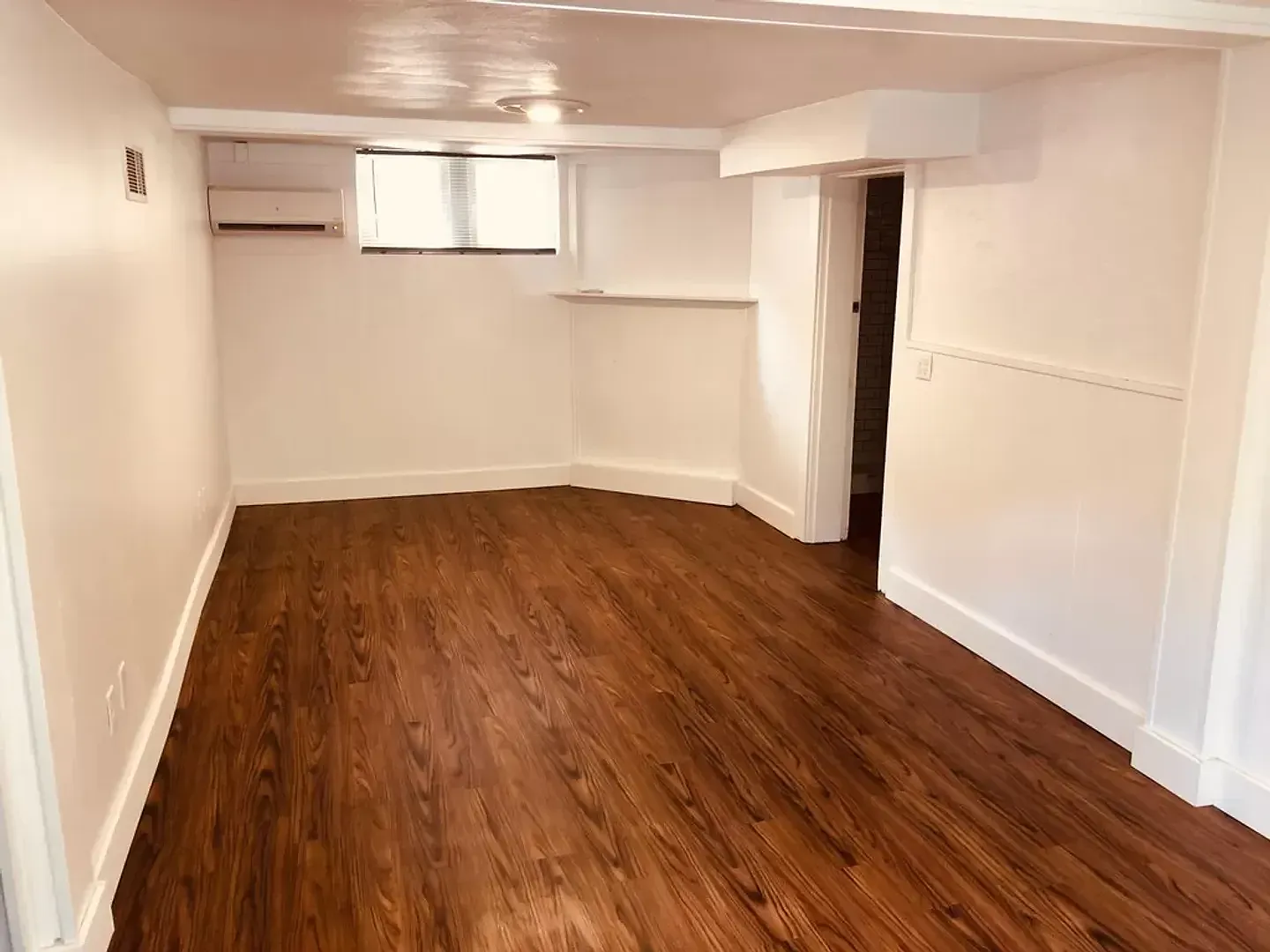2063 Summit St — Photo 3