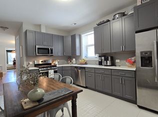 2047 W Walton St APT 1, Chicago, IL 60622