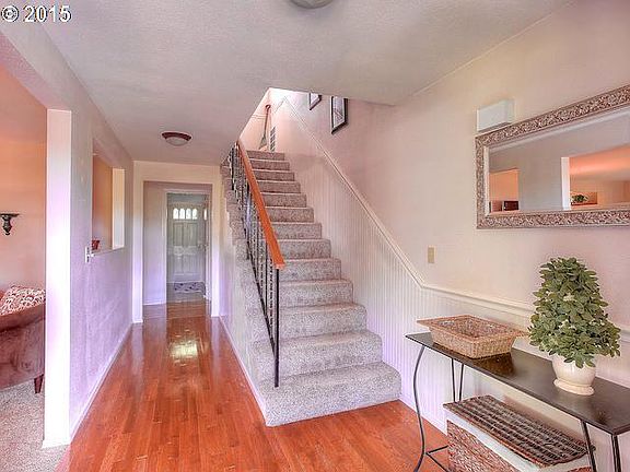 3rd image of 3609 NE 109th St