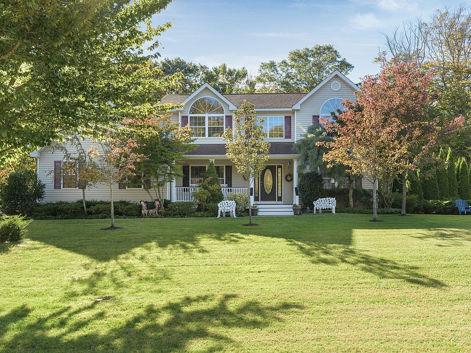 1st image of 54 Linda Ln W