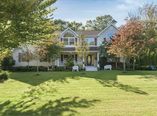 54 Linda Ln W, Riverhead, NY 11901