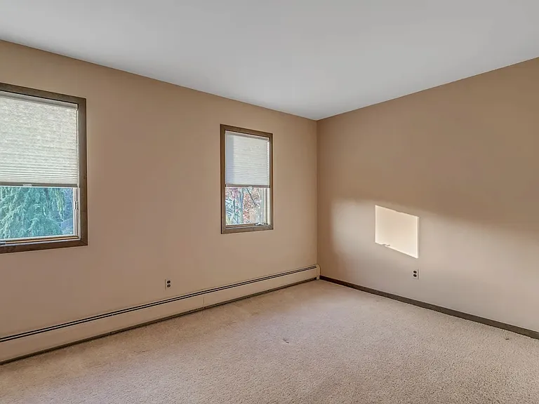 88 Van Blarcom Ln — Photo 16