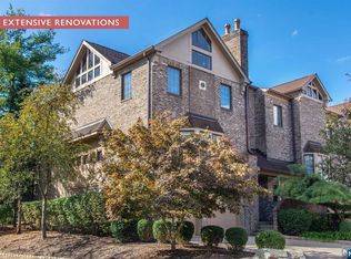 2 Windsor Ct, Saddle River, NJ 07458