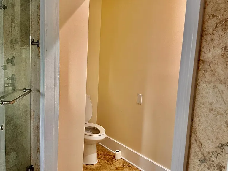 259 Kansas Ave — Photo 12