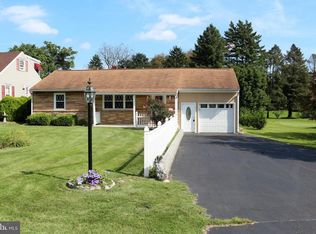 11419 Englewood Rd, Hagerstown, MD 21740