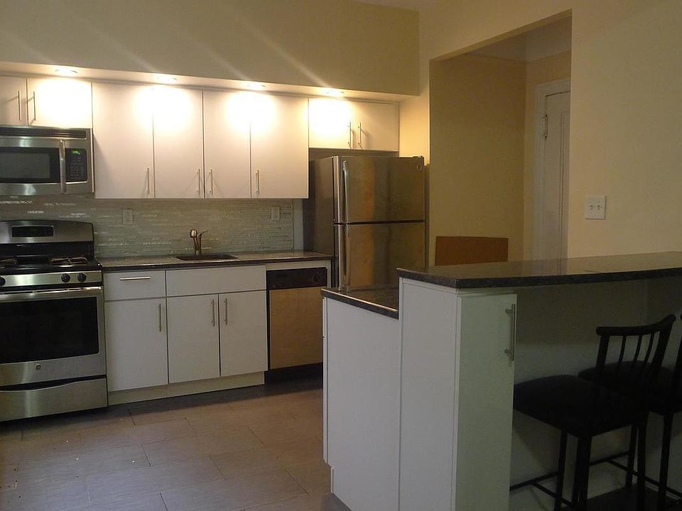 1st image of 4556 42nd St APT 2A