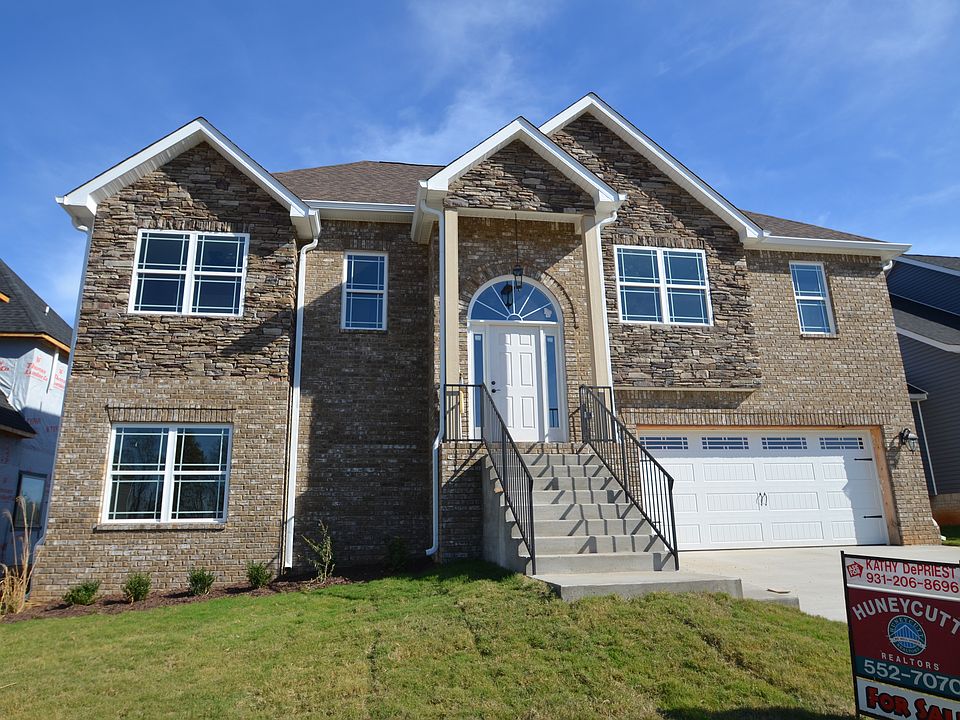 1121 HILLIARD LANE