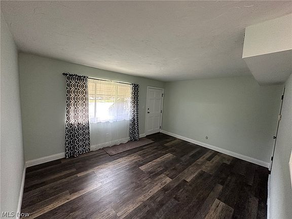 3rd image of 1544 Ridgewick Dr