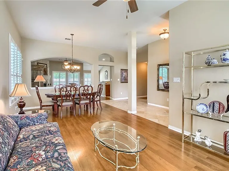 30617 Chi Chi Dr — Photo 3