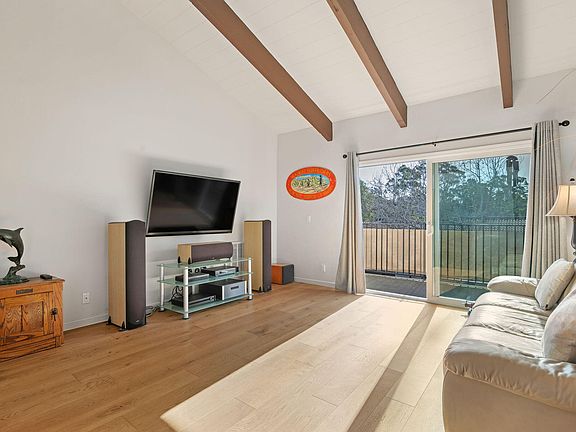 3rd image of 872 Highland Dr APT 3