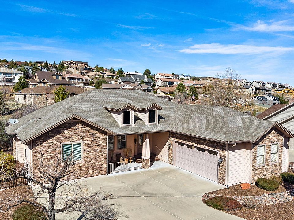 1st image of 146 Thoroughbred Dr