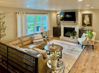 1005 N Gamble St, Mitchell, SD 57301