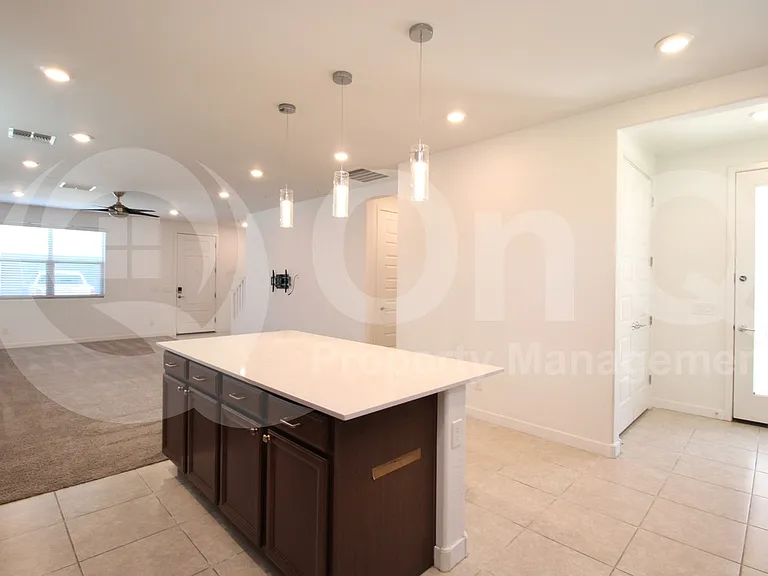 1158 E Sabino Dr — Photo 3