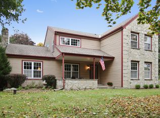 4672 River Vista Dr, Cedarburg, WI 53012