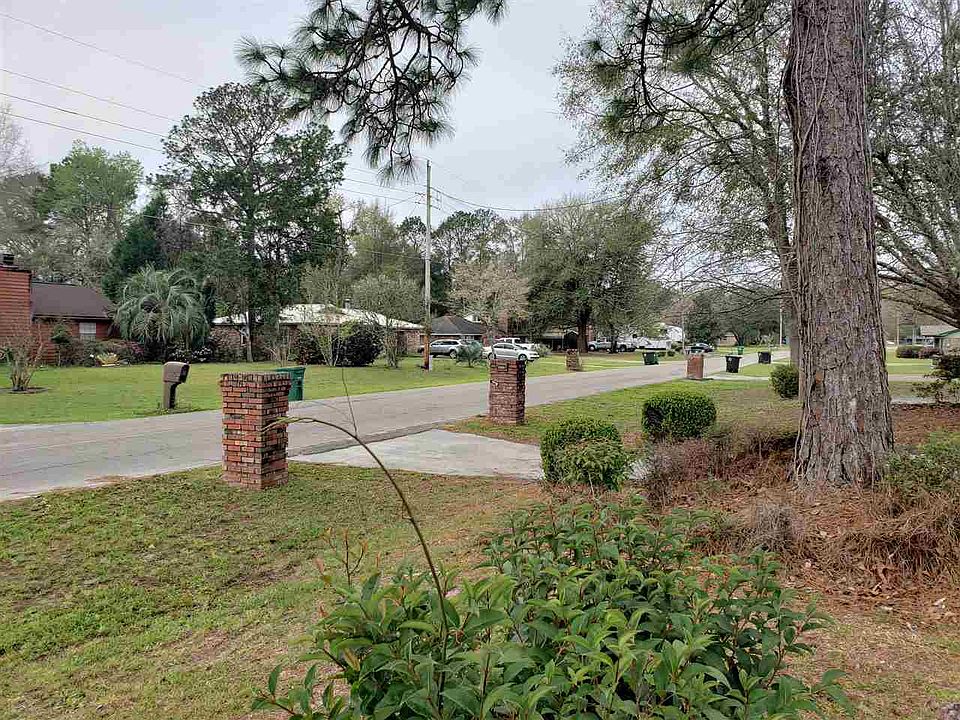 1st image of 2732 Bards Wood Ln