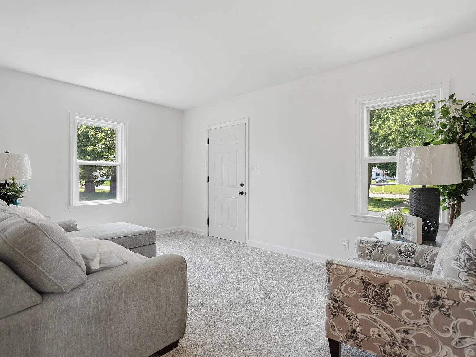 3 bed, 1344 sqft, $1,775 — Photo 3