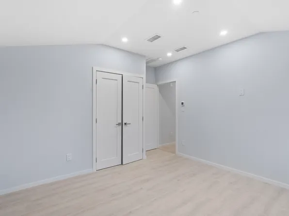 33 Keen Court image 30 of 46