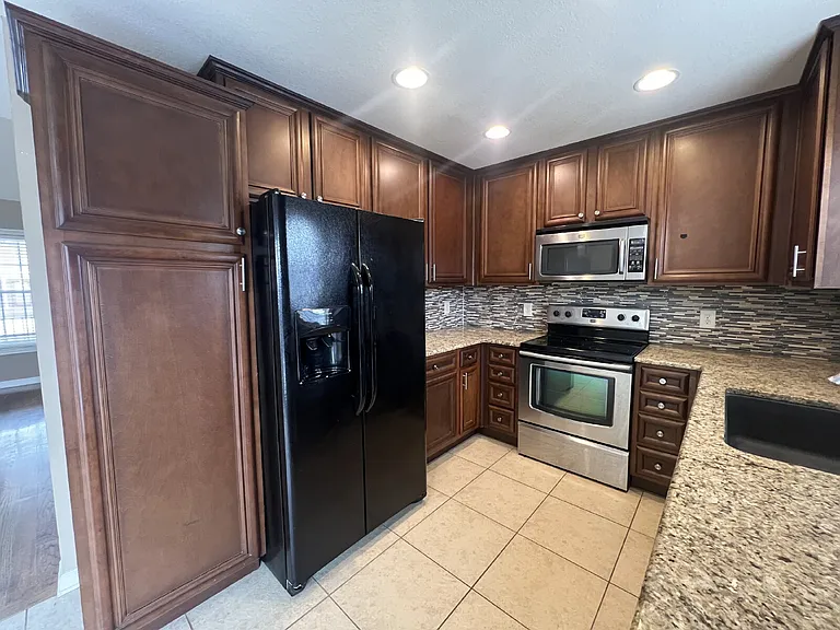 3462 Southwood Dr — Photo 11