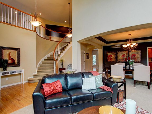 4th image of 17083 E Rosebay Cir