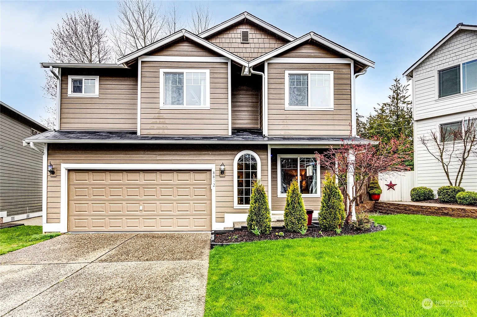 8812 78th Drive NE photo 1