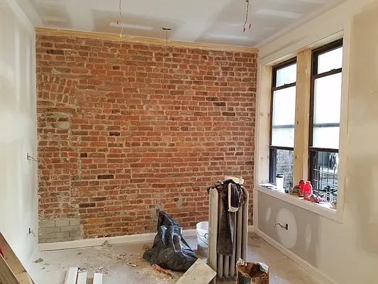 Rented by Bruma Realty LLC | media 14