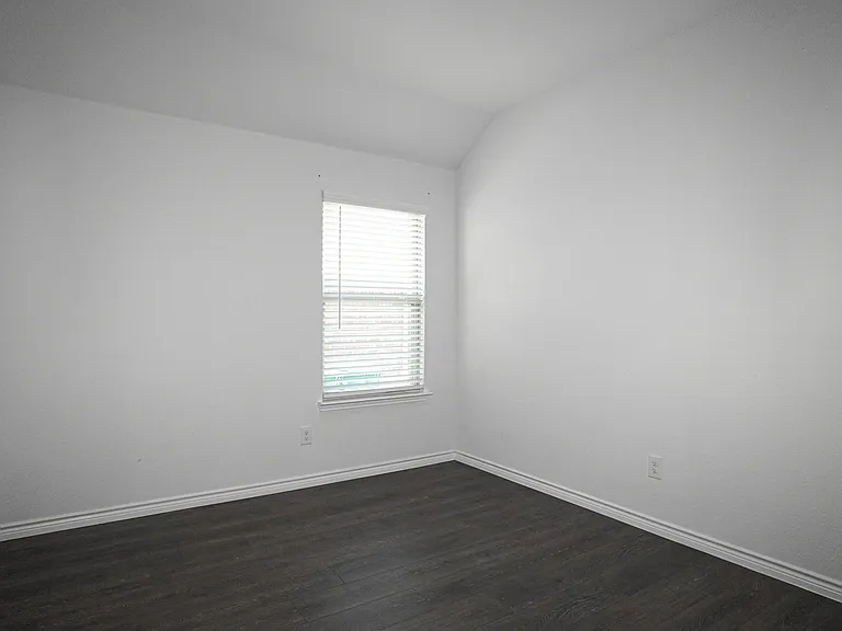 871 Philadelphia St — Photo 18