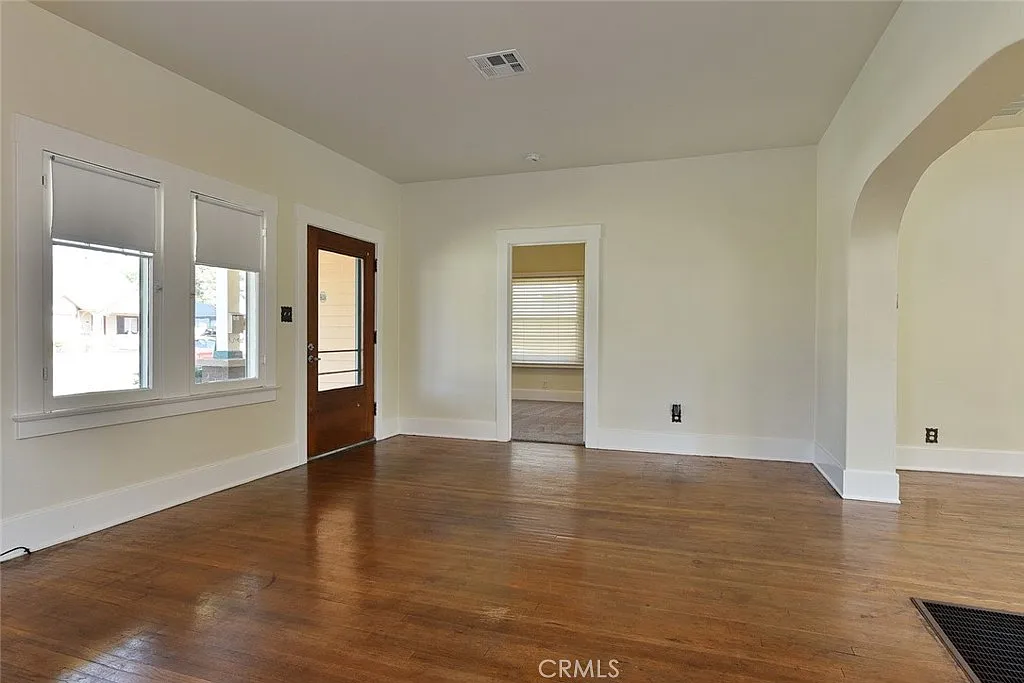 2 bed, 1537 sqft, $3,500 — Photo 3