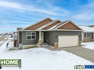 5307 Ruhd St SW, Cedar Rapids, IA 52404