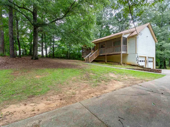 1355 Virginia Ln, Bessemer, AL 35023