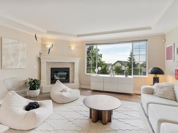 1495 Lansdowne Dr #140, Coquitlam, BC V3E 2X4