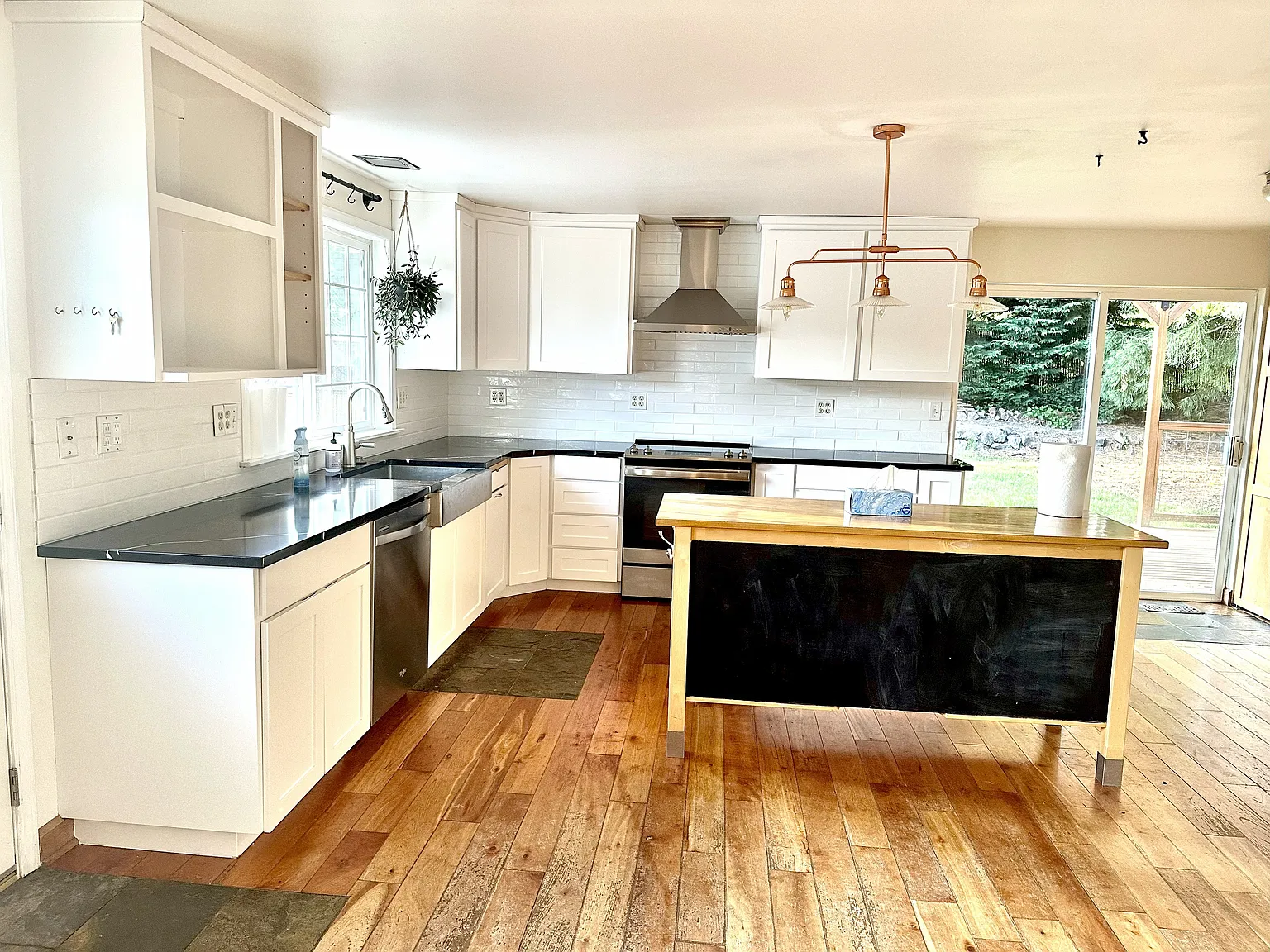 3 bed, 1658 sqft, $2,750 — Photo 4