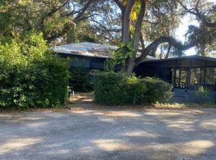 2401 Vandervort Rd, Lutz, FL 33549