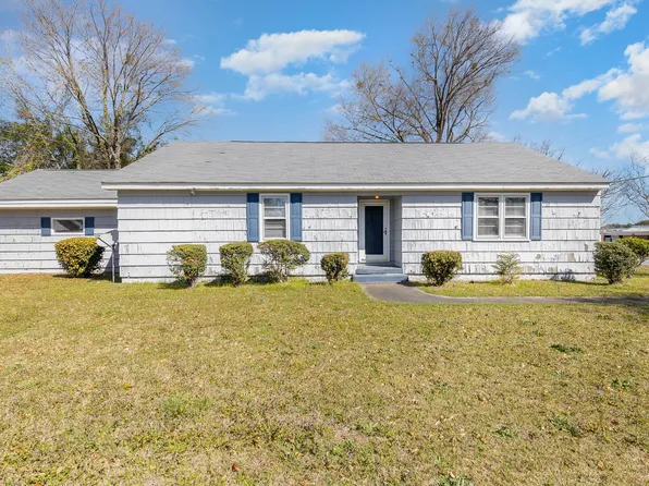 1811 Royall Ave, Goldsboro, NC 27534
