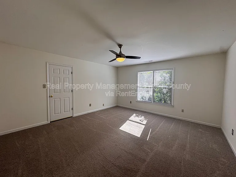 102 Powder Mill Ct — Photo 6
