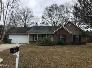 16485 Heatherwood Dr, Gulfport, MS 39503