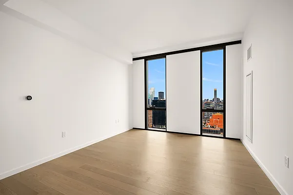 Rented by MNS | media 45