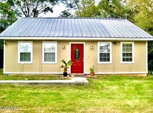 57 Half Loop St, Lumberton, MS 39455
