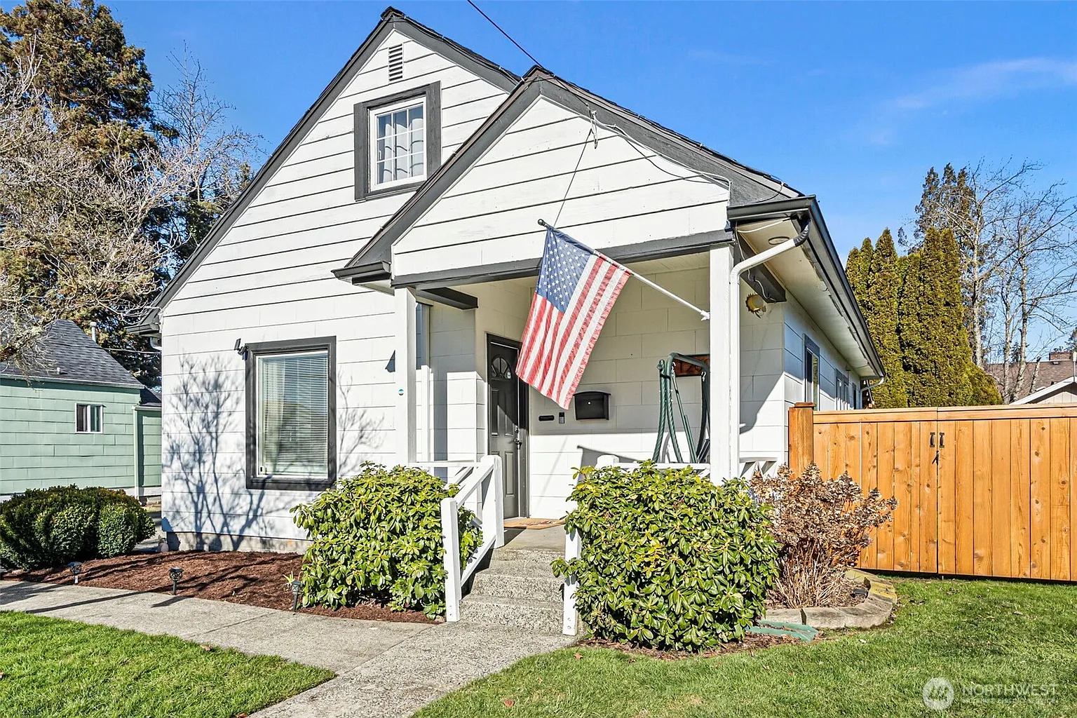 1209 4th Avenue SW photo 1