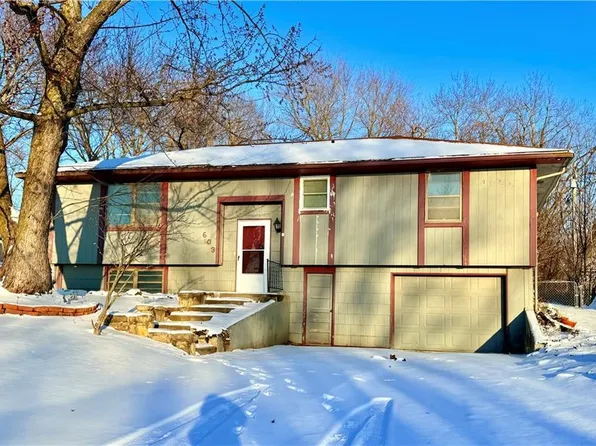 603 Charles St, Richmond, MO 64085