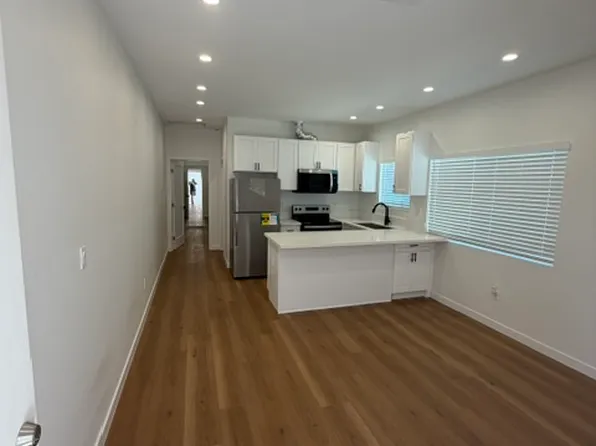 1307 W 96th St, Los Angeles, CA
