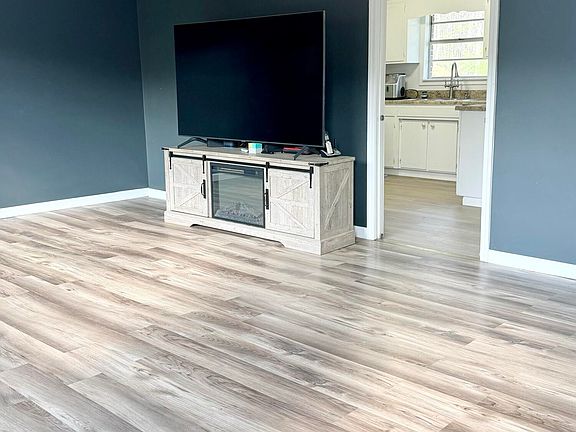 3rd image of 387 Green Shadow Rd SE