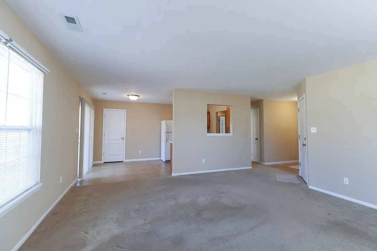 Building Photo - 613 Bear Valley Ct
