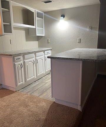 2nd image of 4908 Brandenburg Ln