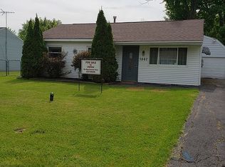 7867 Areopagitica Ave, Bridgeport, NY 13030