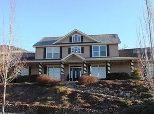 4525 Pinnacle Dr, Medford, OR