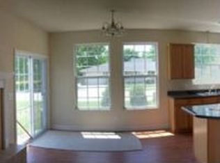 1800 Highland Ave, Crest Hill, IL 60403